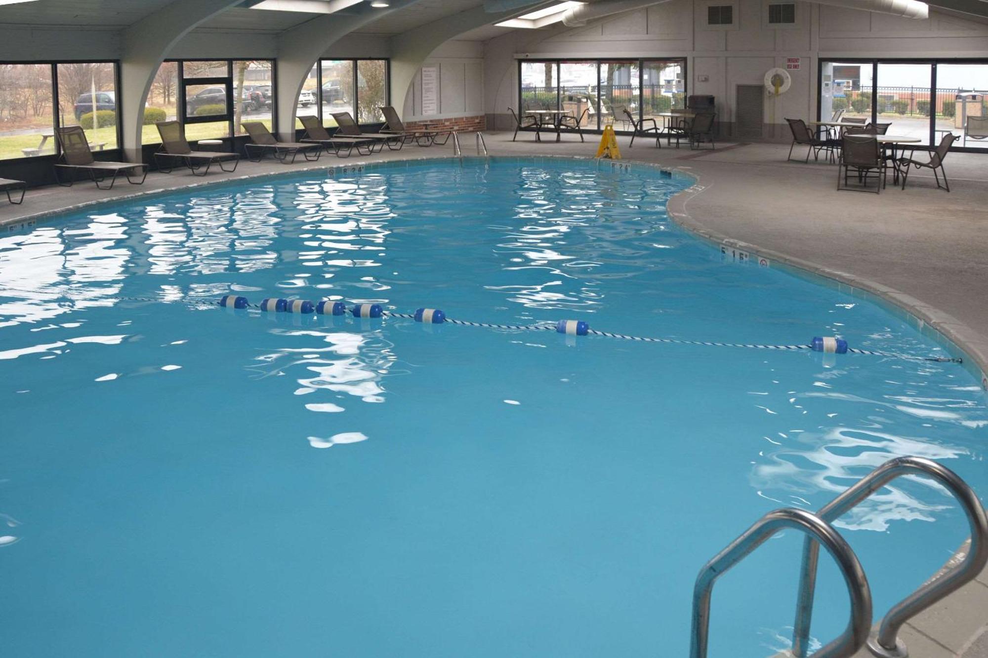 Quality Inn Perrysburg Exteriér fotografie